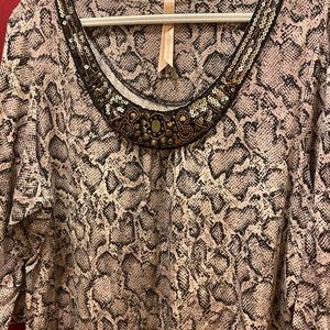 Avenue snakeskin top